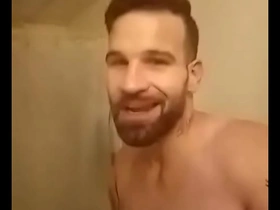 Johnny rocket 2019 pre love cam performance hopping in shower