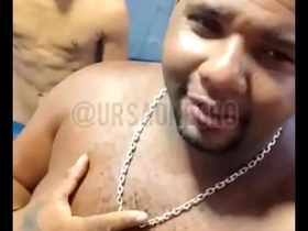 Chamei o mlk posturado do twitter pra fazer o trabalho por mim e satisfazer meus mavambos !!