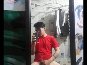 Top dâm sục cặc khẩu dâm bao phê - asian gay sucking and cuming w soccer clothes